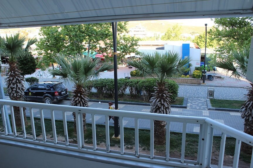 Avşa Berivan Motel genel tesis görünümü