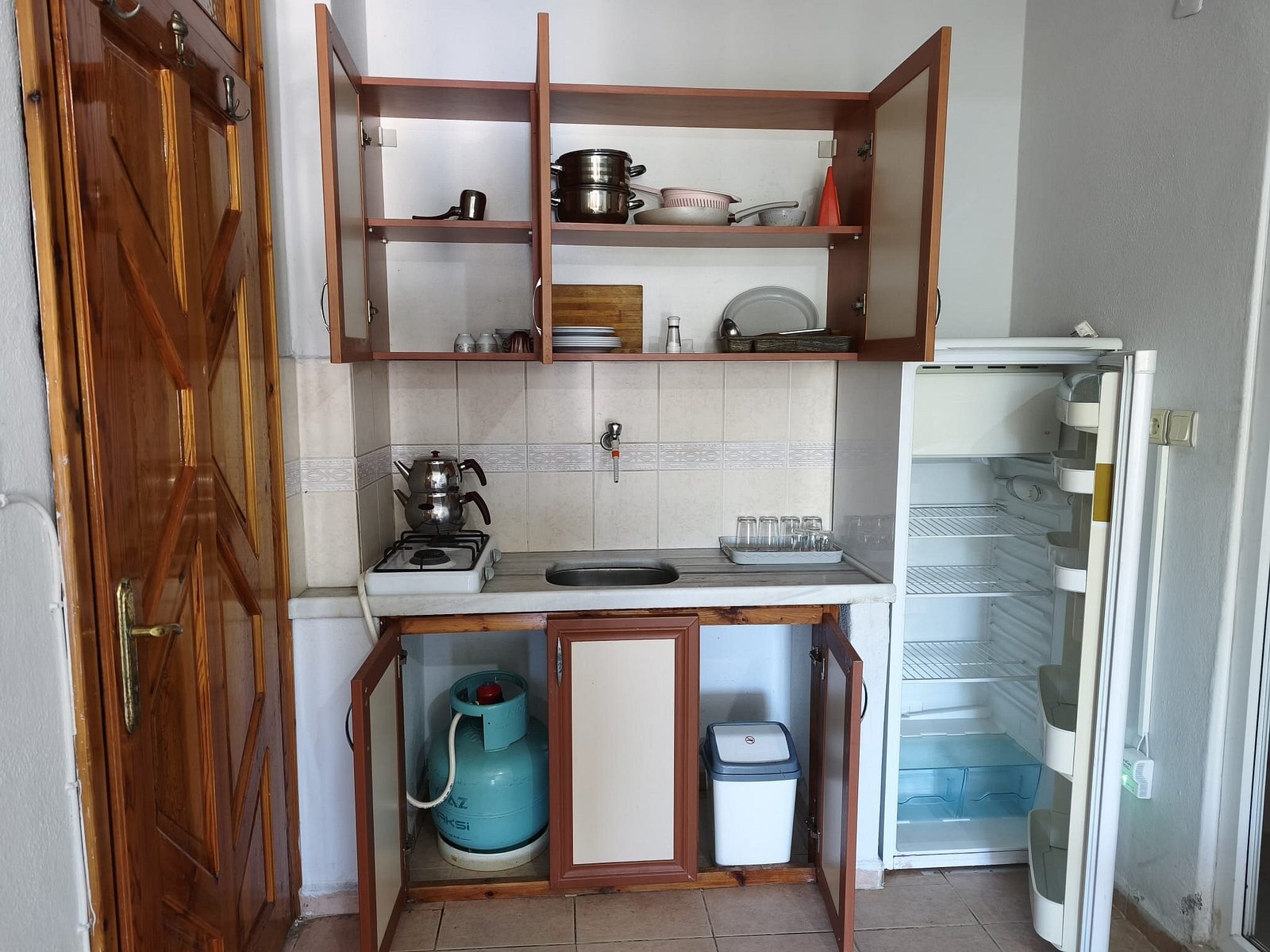 Avşa Berivan Motel genel tesis görünümü